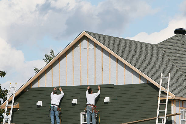 Professional Siding technician working in Terrell, NC